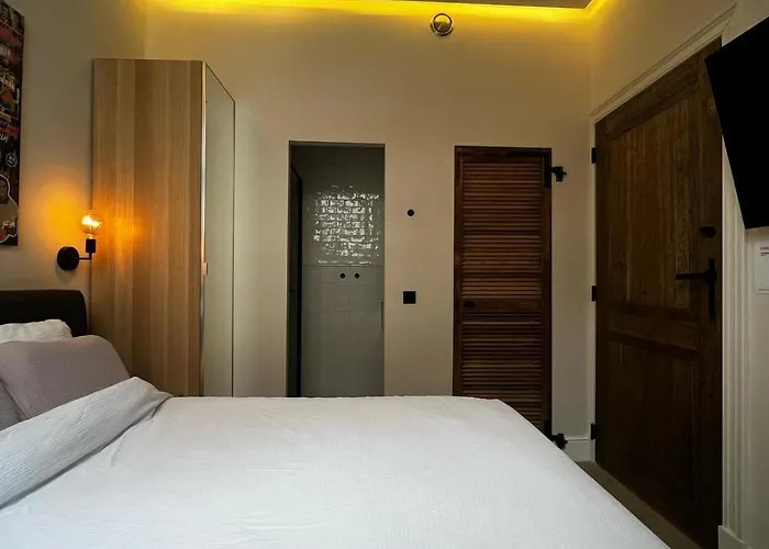 Roxy's Fishmarket لوفين